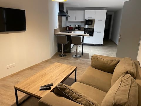 Top Airbnb: F2 Historic Center, 55 m² à Luxeuil Les Bains