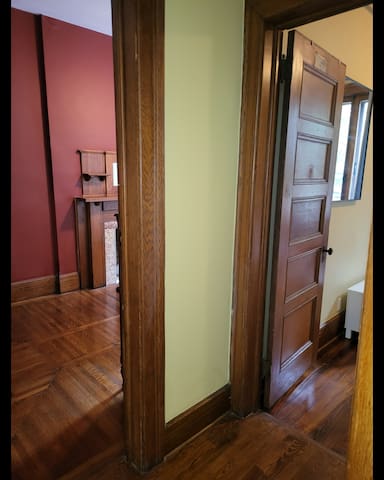 Guest Suite in Brownstone gallery image 4