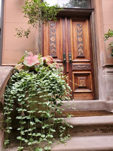 Guest Suite in Brownstone