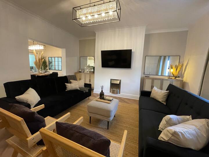 Château By The Sea With Hot Tub - Newbiggin-by-the-Sea