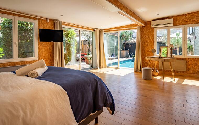 Grande maison piscine 3 chambres proche du centre gallery image 2