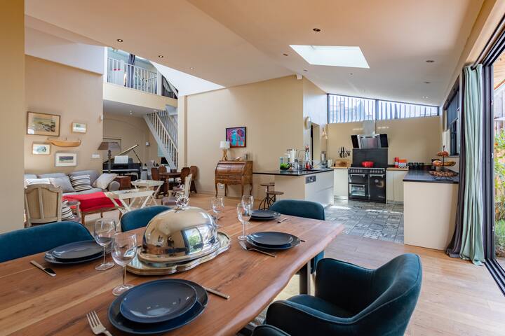 Grande maison piscine 3 chambres proche du centre gallery image 4