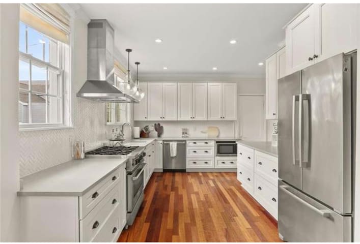 Beautiful Oasis with Pool