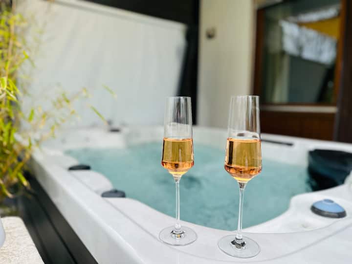 Seehaus Aachblick, Stilvolle SPA FeWo, Whirlpool