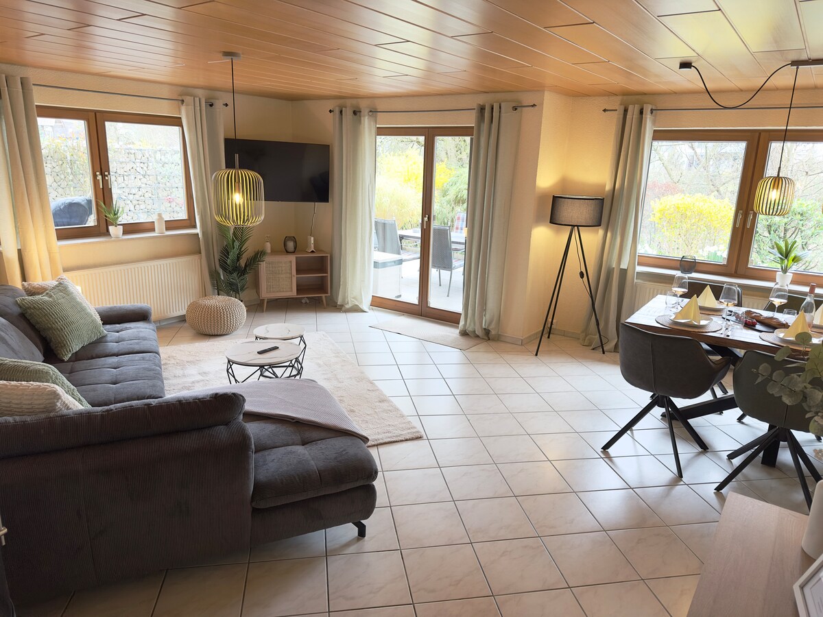 Airbnb con migliori performance: Seehaus Aachblick, FeWo Seepromenade *Whirlpool* a Uhldingen Mühlhofen