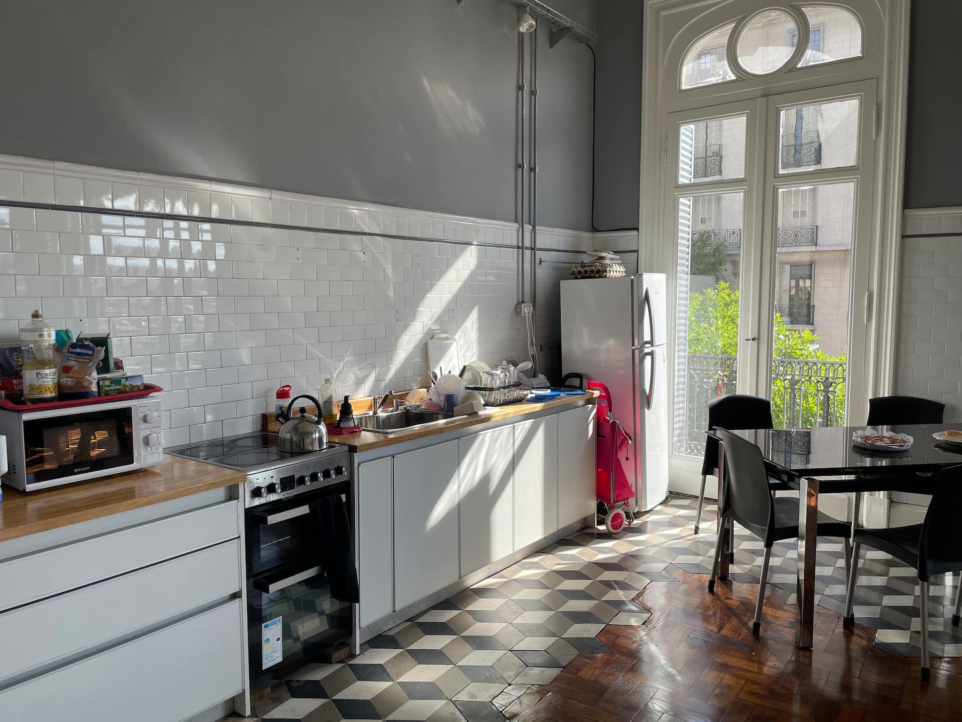 Apartamento de dois ambientes com 1 quarto em Barracas