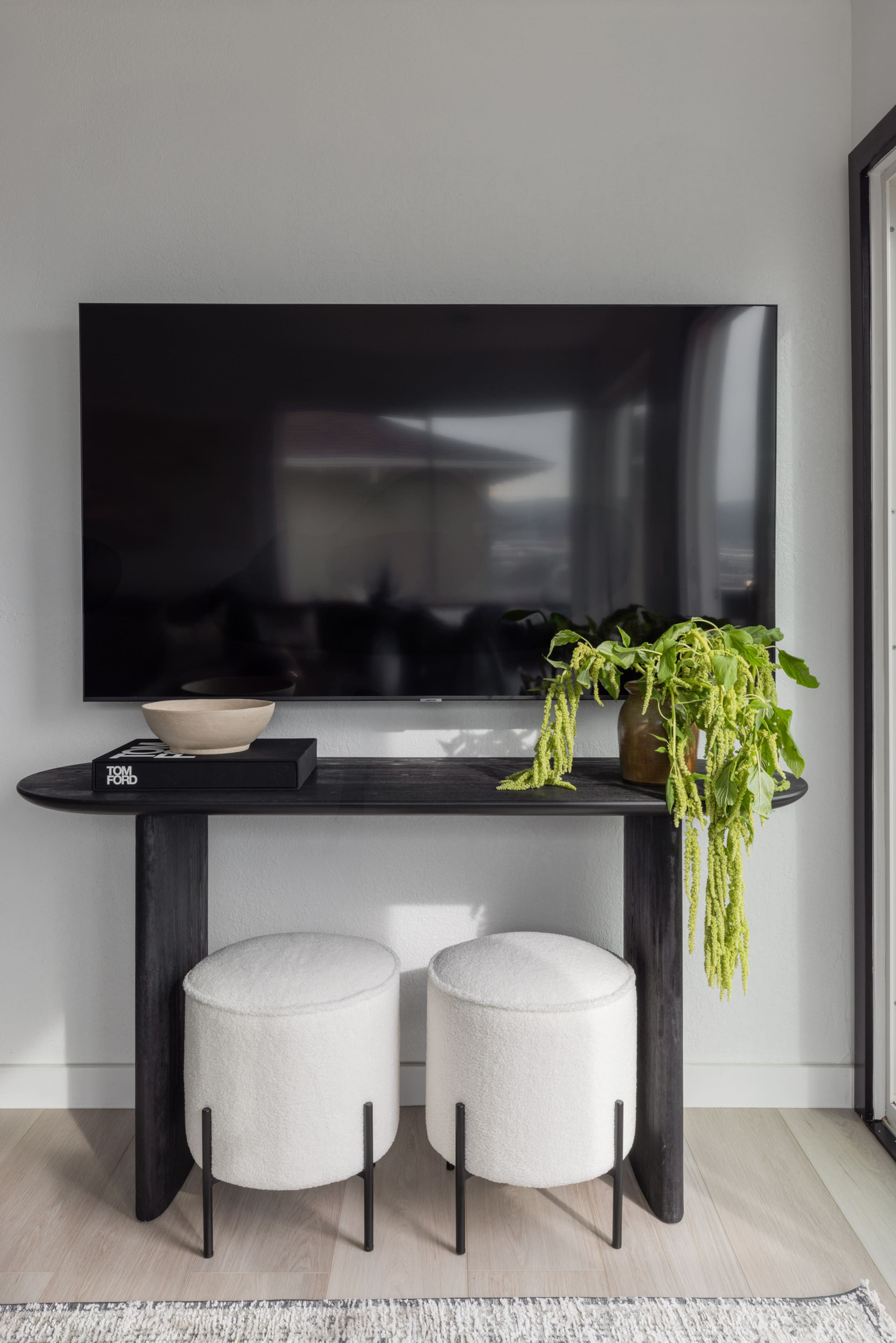 Home in South San Francisco · ★4.98 · 4 bedrooms · 6 beds · 3 private baths - Image 7