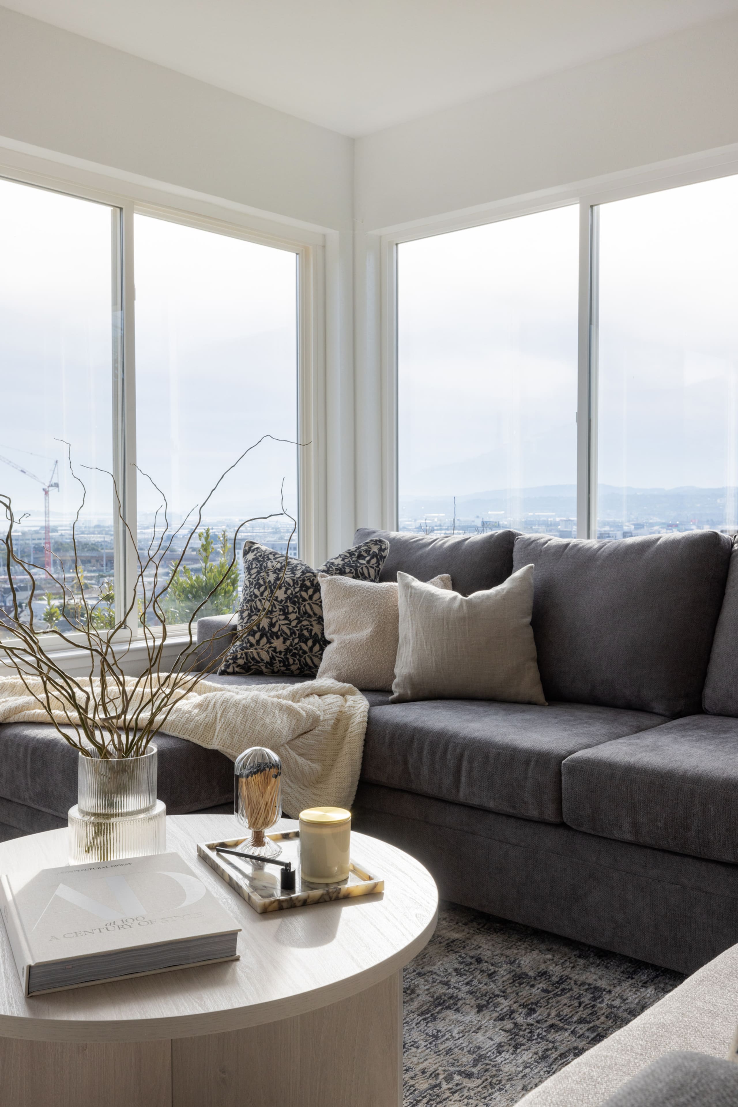 Home in South San Francisco · ★4.98 · 4 bedrooms · 6 beds · 3 private baths - Image 8