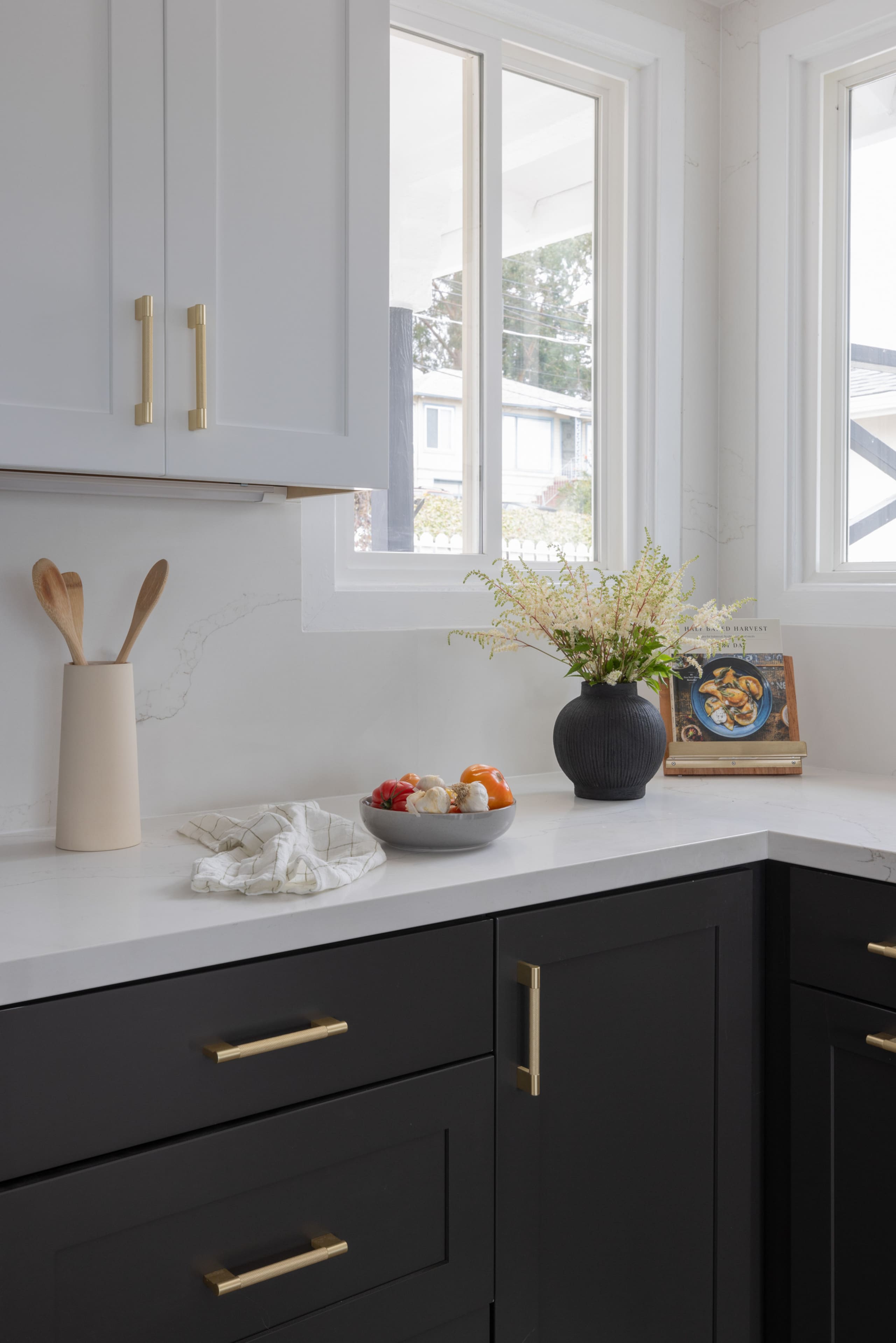 Home in South San Francisco · ★4.98 · 4 bedrooms · 6 beds · 3 private baths - Image 18