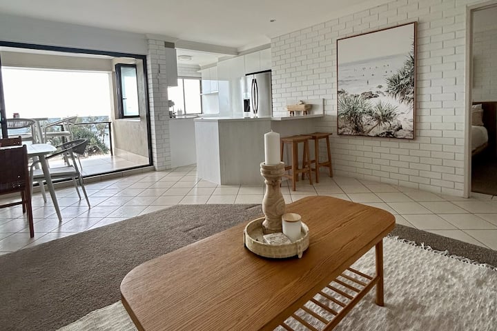 Beachfront Boho - Alex Headland - Amazing View - Mooloolaba