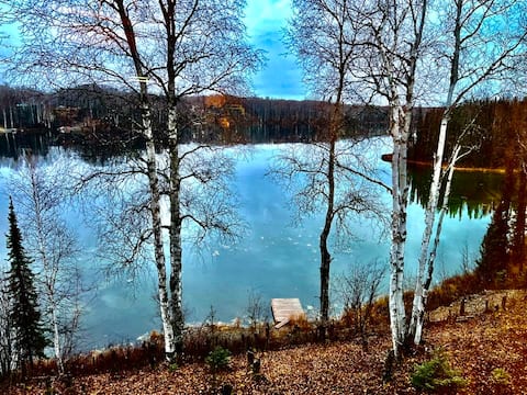 Top performing Airbnb: Talkeetna Alaska Lakeside Lodge 3 bedrooms + Loft in Talkeetna
