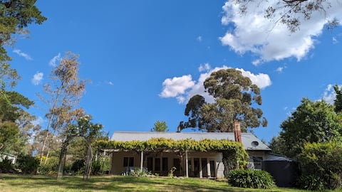 The Meadow Cottage Retreat