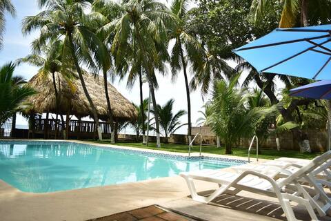 Ranch with beach access