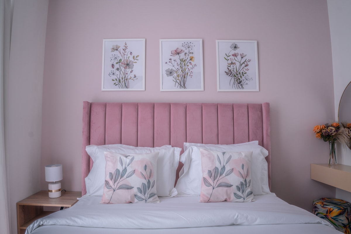 Bračni krevet (160x200) u spavaćoj sobi