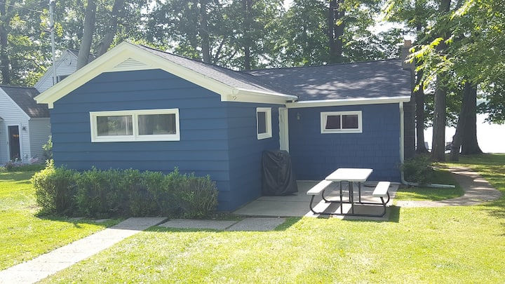 East Side Owasco Lake Cottage! - Skaneateles, NY