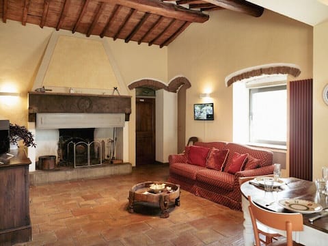 Apartment on Florence Hills