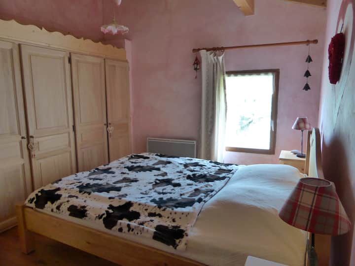 Bonita habitación con cama de 160