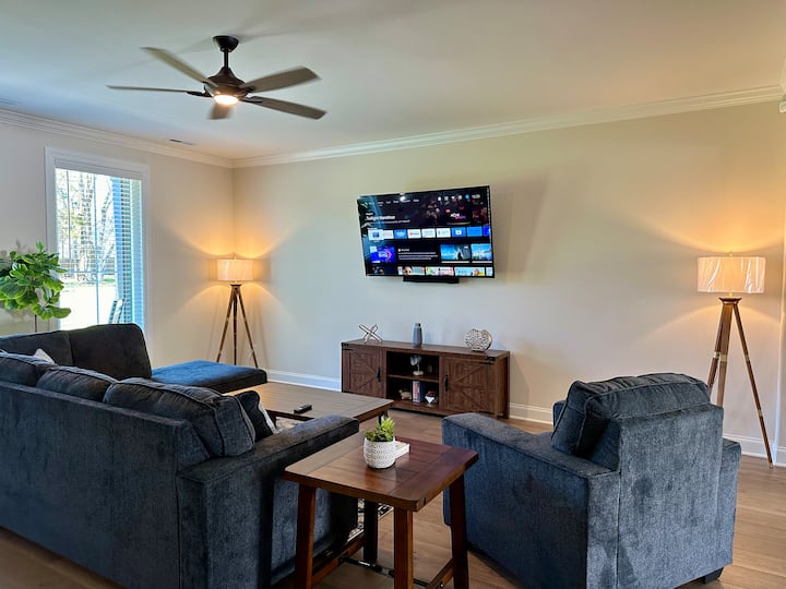 Hidden Retreat Luxury Townhome - Murfreesboro, TN