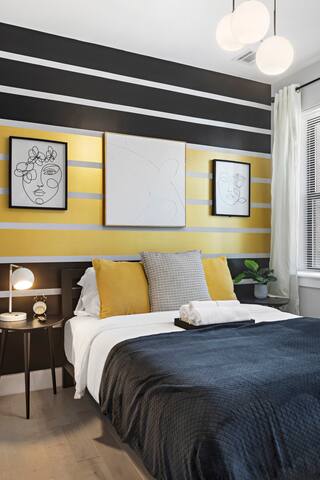 Free Parking~4 br Duplex | Prime location NYC/EWR gallery image 2