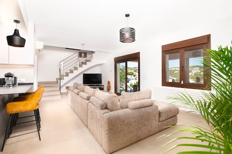 Airbnb con mejor rendimiento: Villa Vistas · Cala Baladrar · Infinity-Pool en Benissa