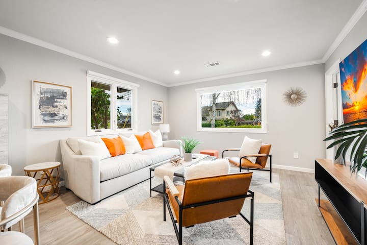 Elegant 4br Home With Jetted Tub & Steam Shower - Los Gatos, CA