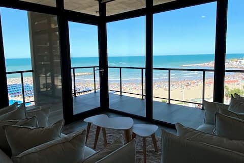 Top performing Airbnb: Varese in Lomas De Stella Maris