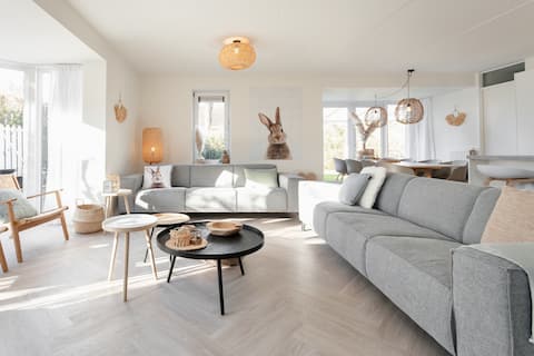 Successful Airbnb property: Vacation home - Eb en vloed 41 - Kamperland in Wijk 03 Kamperland