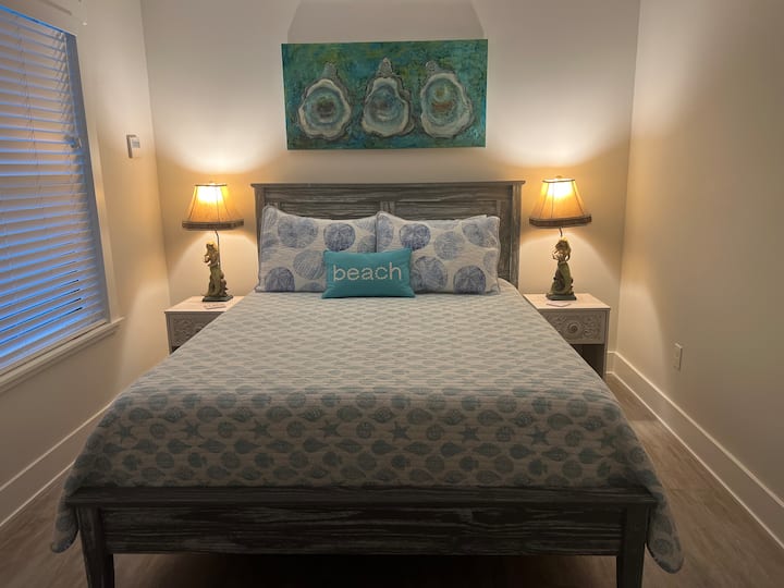 Remodeled 1 Br Across From Beach - Ponte Vedra Beach, FL