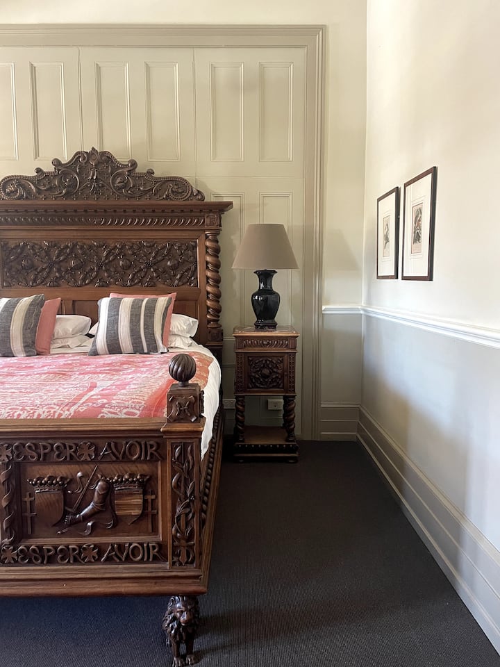 Temperance House Balcony Room