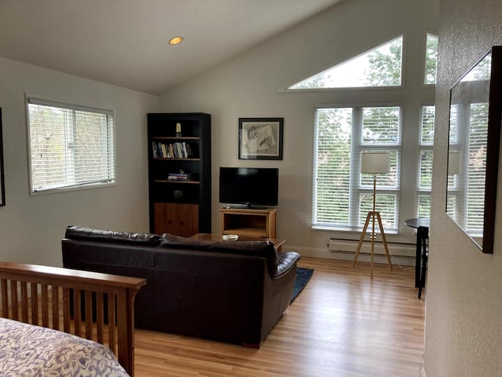 Private Studio, Walk To Bart - Orinda, CA