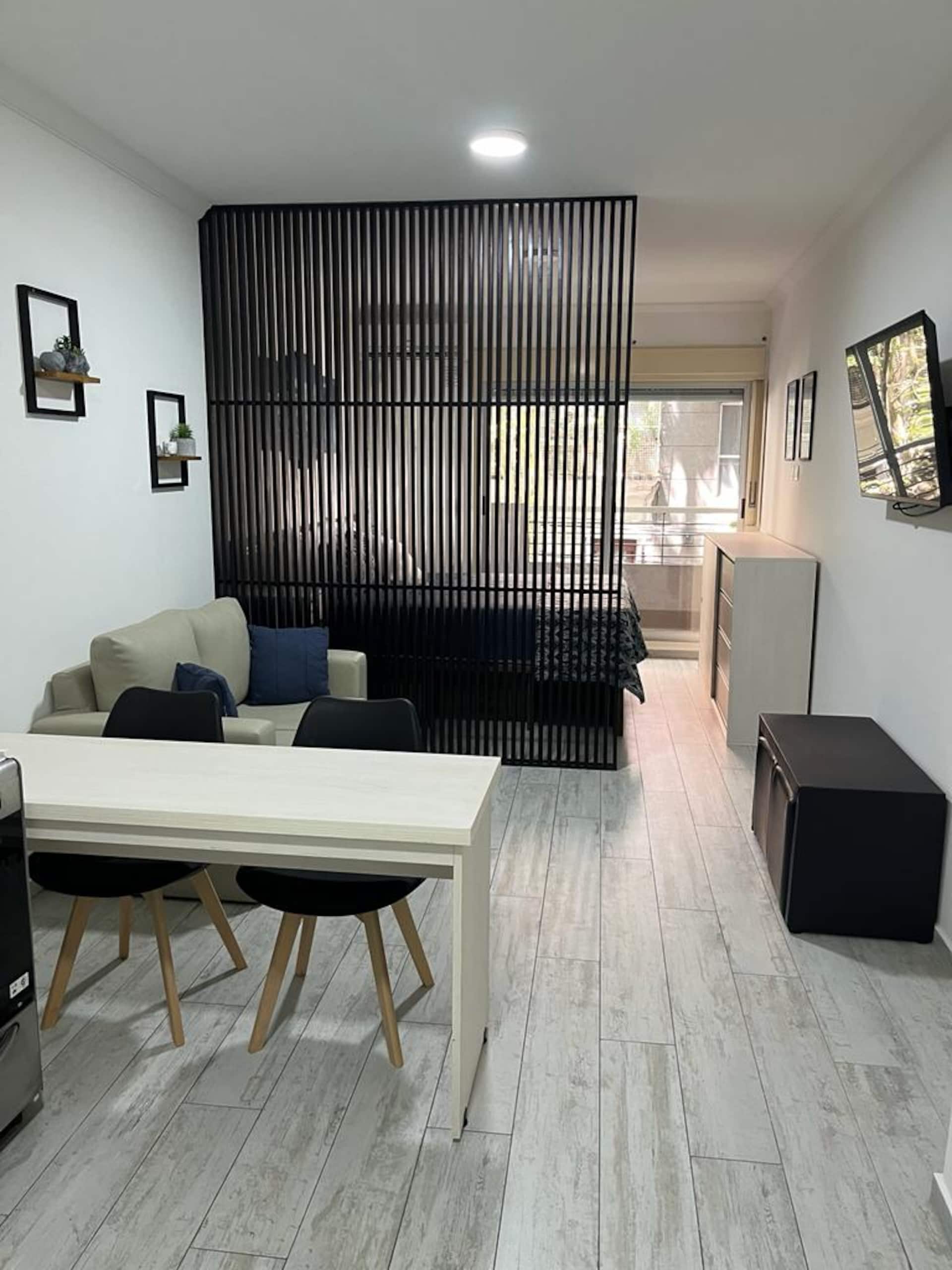 Studio apartment with balcony in Flores, Capital