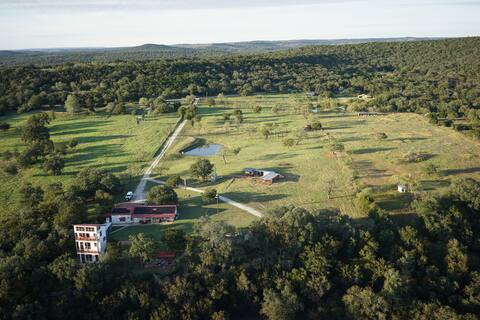 Views, Pool/Hot Tub, Sleeps 14
