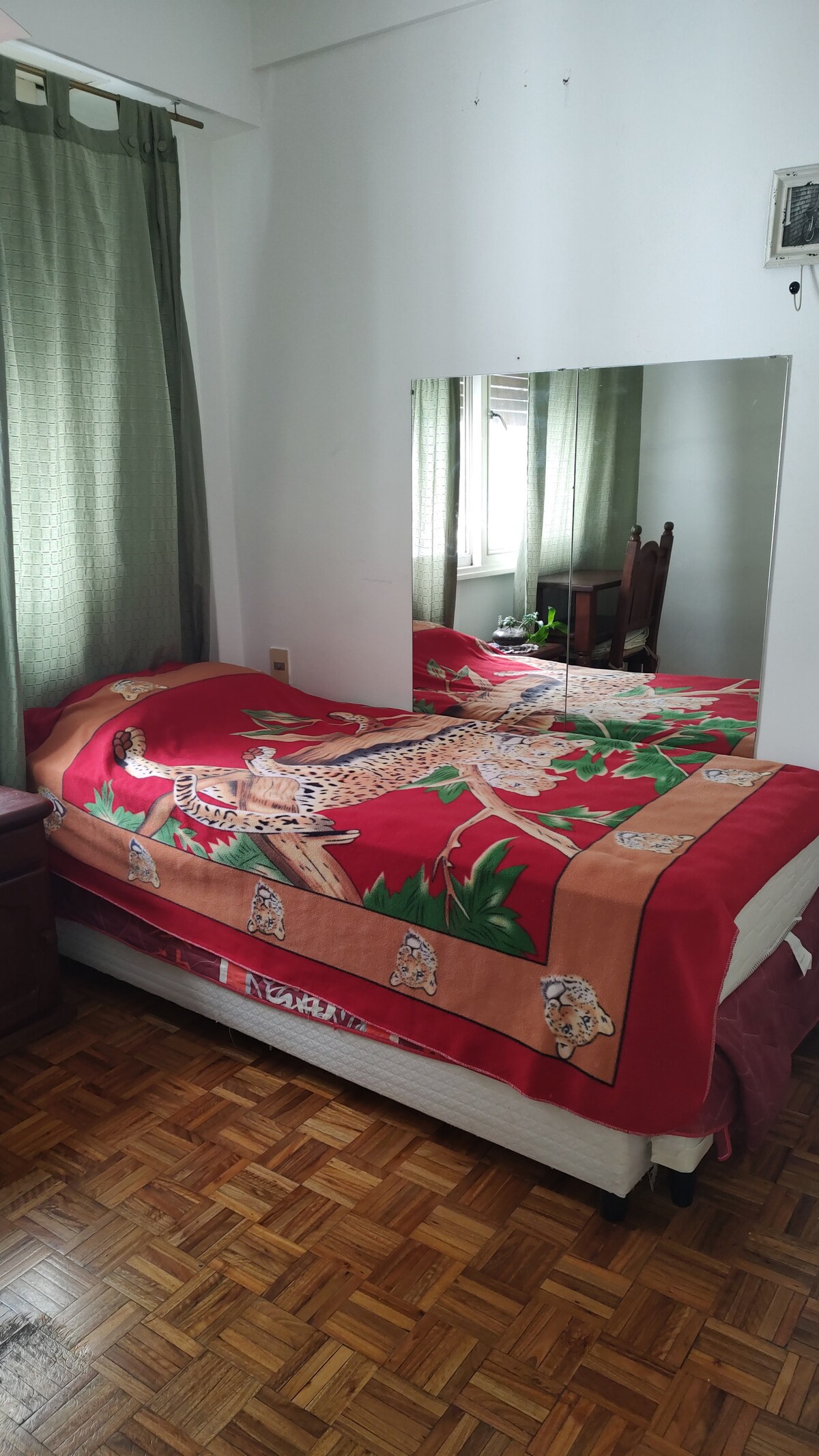 Habitación en departamento en Villa Devoto