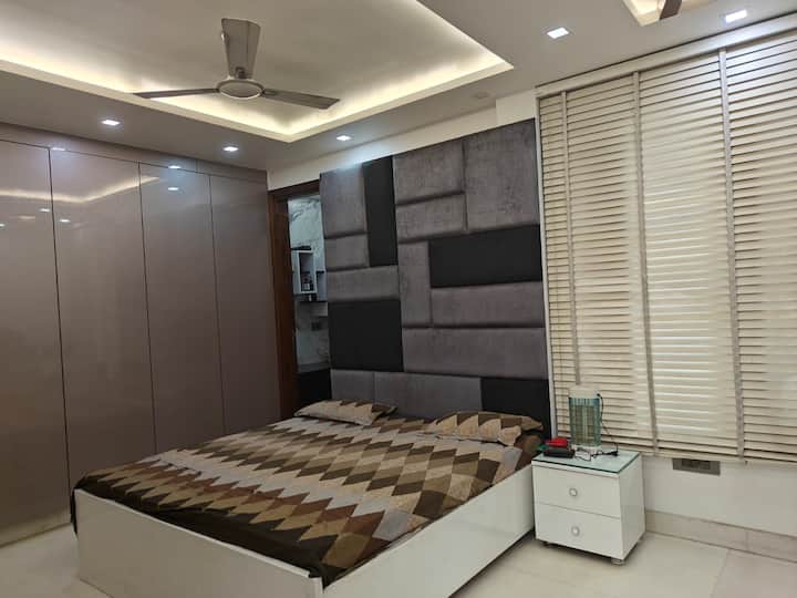 غرفة النوم 1