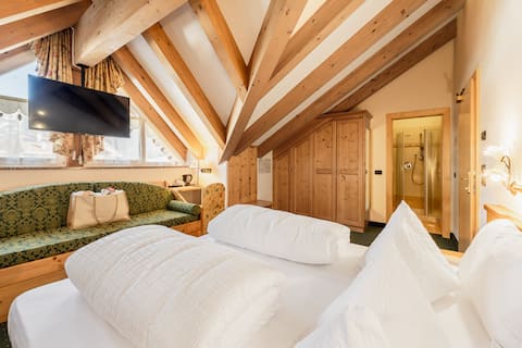 Romantic, breakfast and wellness