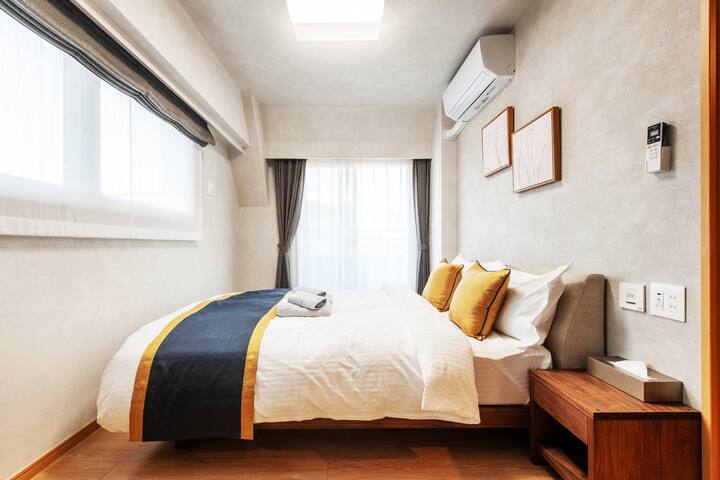 Downtown.Unforgettable journey#1001 gallery image 3