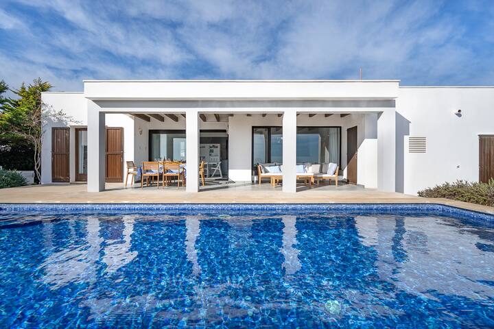 Gorgeous sea view villa in Cap d’en Font, Menorca gallery image 2