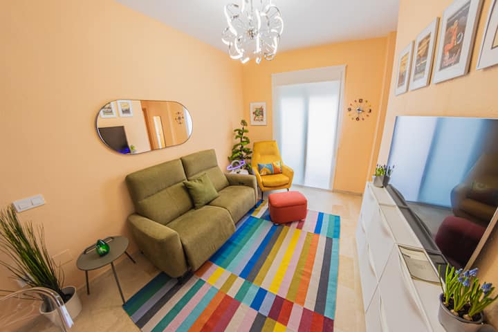 Atomic-aged Digital Nomad Flat - Malaga