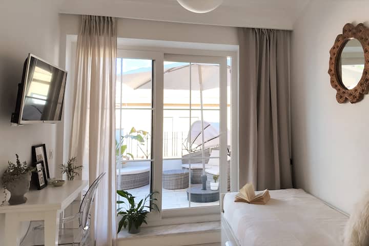 Private Cozy Terrace At Merced - Málaga