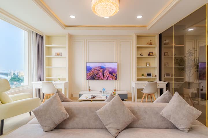 Cozy 3 Br Leman Luxury Apartment _gym_pool In D3 - ホーチミン