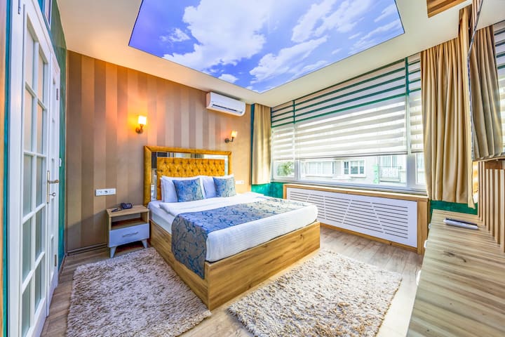 Modern 3+1 Family Suite at The Center of Sisli
