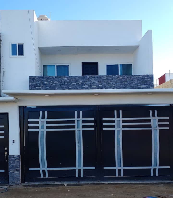 Rosarito House Not Far Down Town - Rosarito