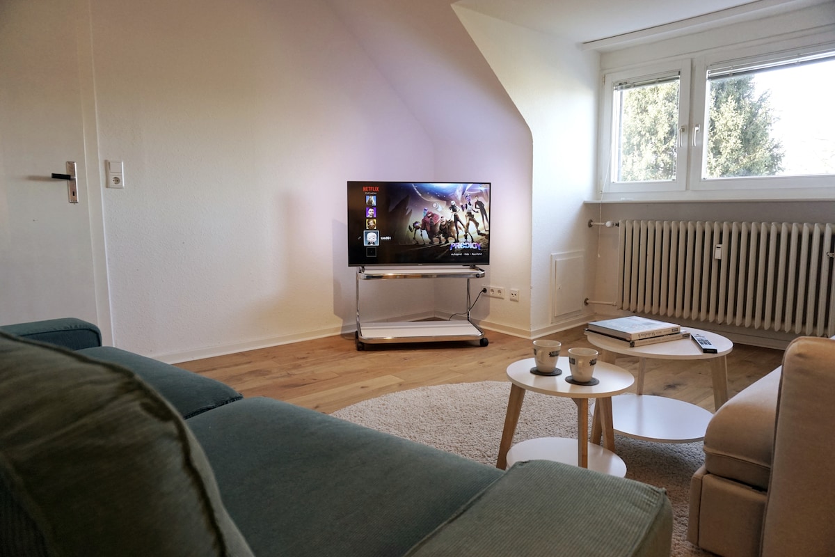 Top performing Airbnb: Bright 3-room apartment in Unterbilk/Flehe in Bilk