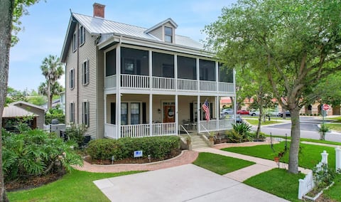 Applegate House