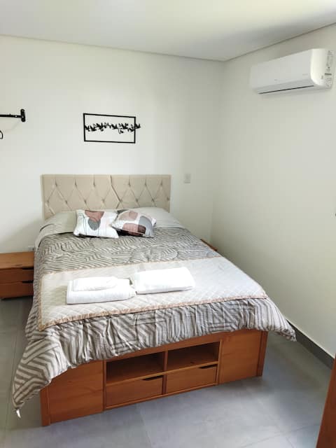 Popular Airbnb listing: 1-bedroom apartment - Catuaí Shopping in Londrina