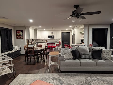 Top Airbnb: Garage Mahal in Toledo