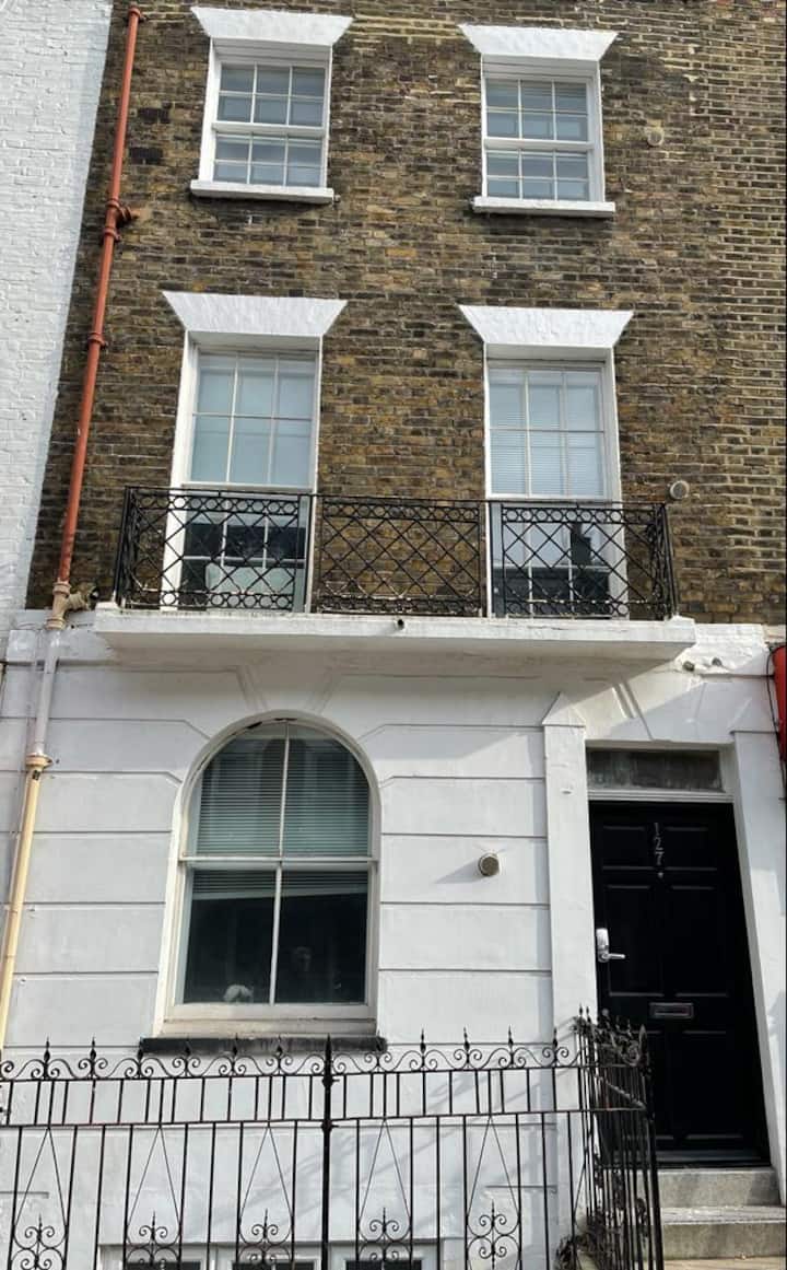 7 Bedroom House Near Euston - Sleep Up To 19 (127) - Londres