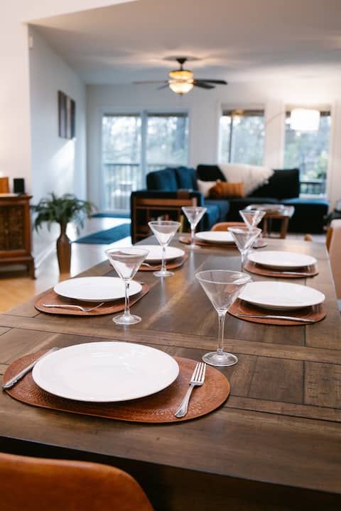 Round House + Pool | Near Bristol with 7 acres!