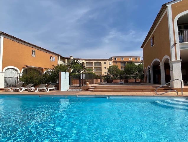 Notre Joli Sud Conciergerie managed Airbnb listing 2