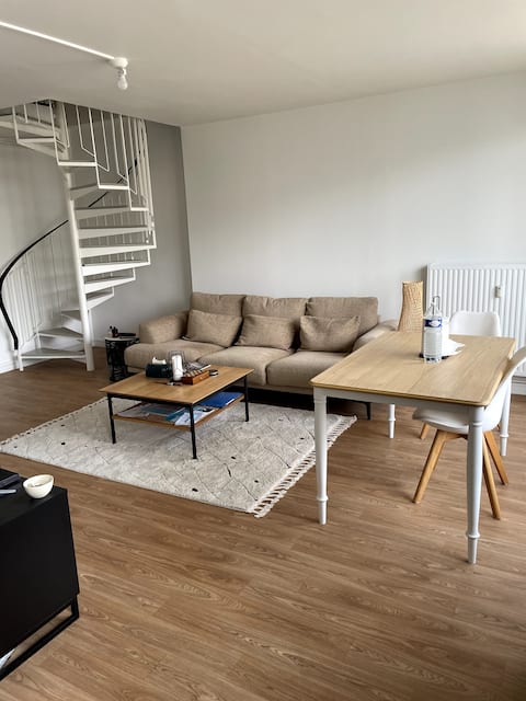2 Bedroom Duplex Nearby Stadiums